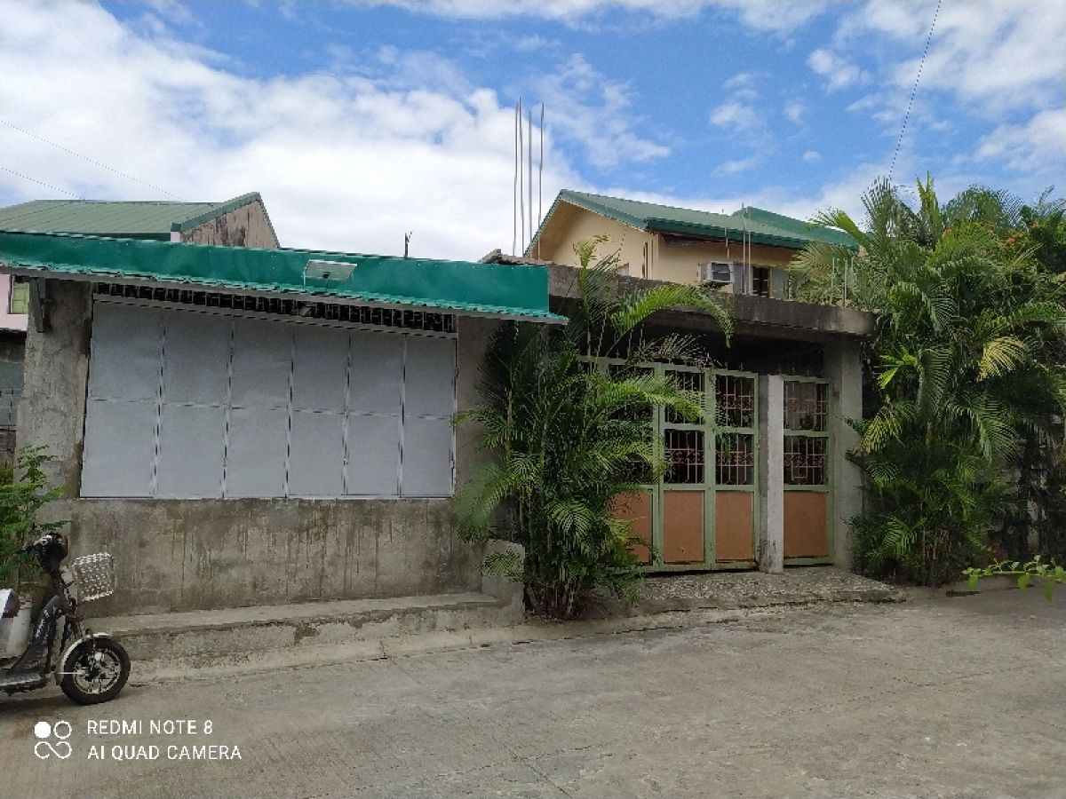 Pasalo: 3 Bedroom Townhouse End Unit for sale at Santa Rosa, Laguna