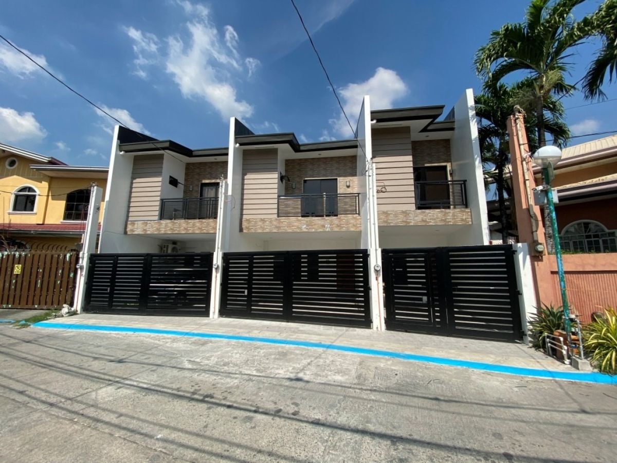 for sale modern design brand new triplex house and lot in bf resort village, Las Piñas