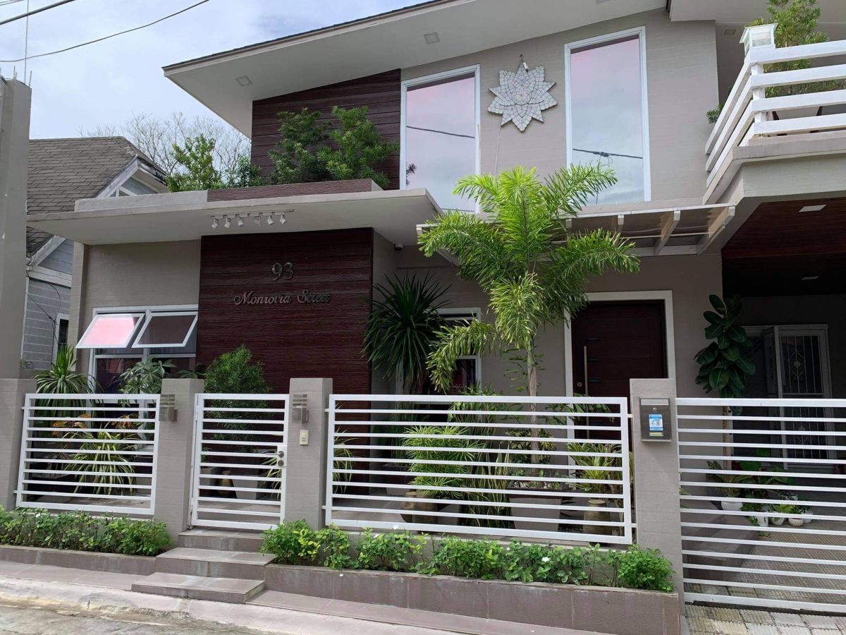 Laguna Bel-Air 1 House for Sale