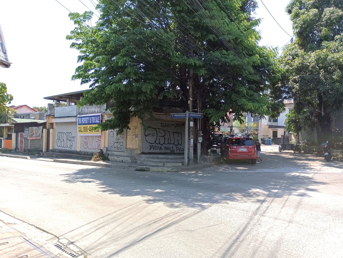 Corner Property near Fairview, Quezon City