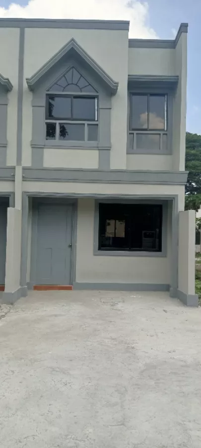 3 bedroom townhouse for sale in Quezon City (North Susana Village)