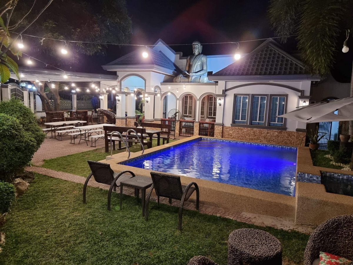 house with lap pool for sale