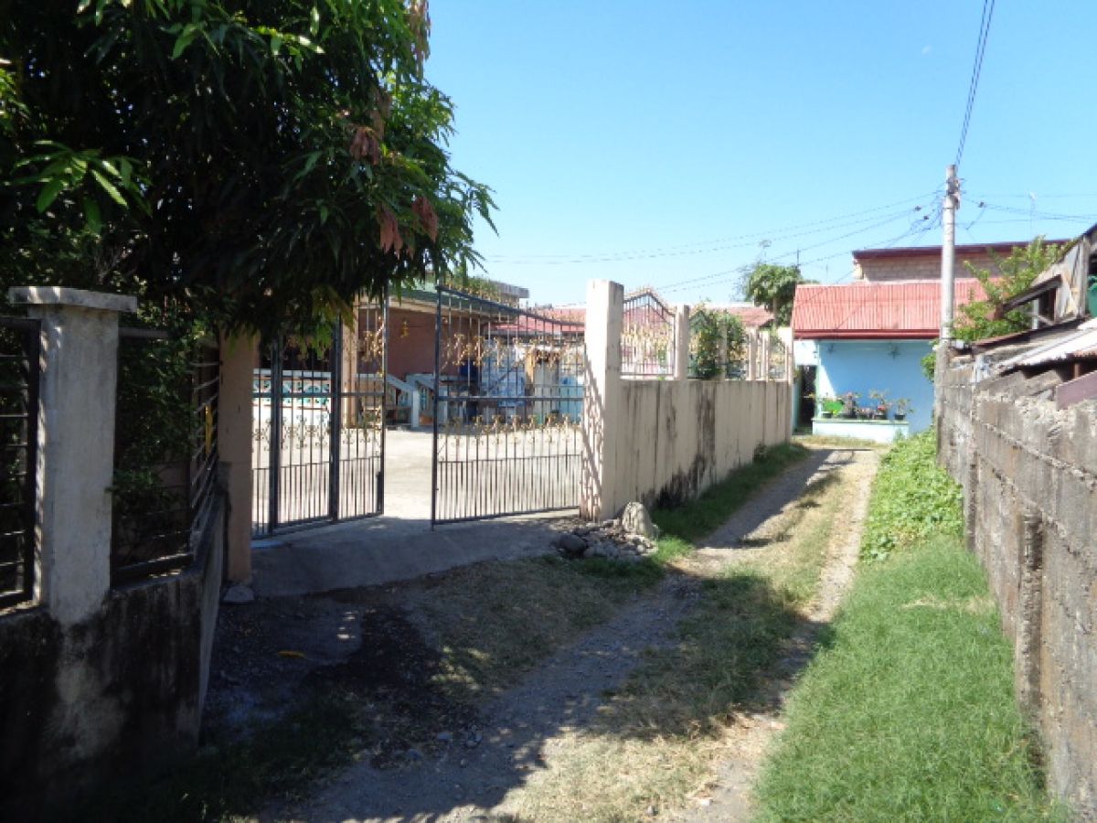 House And Lot In Dagupan City Bungalow House 3 BR, 2T&B