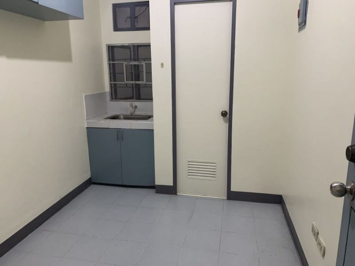 Apartment For Rent Las Piñas Almanza Uno Alabang Zapote Road Near Sm Southmall 8593