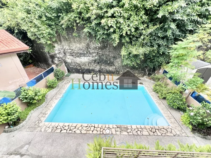 4 Bedroom House with Pool in Maria Luisa for Rent