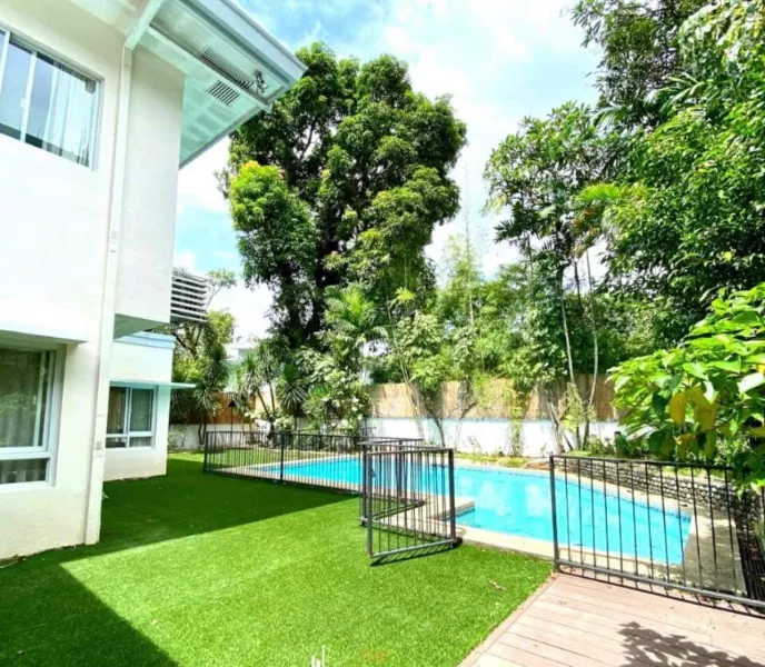Newly Renovated House For Rent Dasmariñas Village with Brand New Furnitures