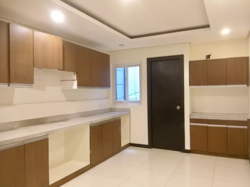 Unfurnished 6BR Townhouse for Lease at San Antonio Village Makati