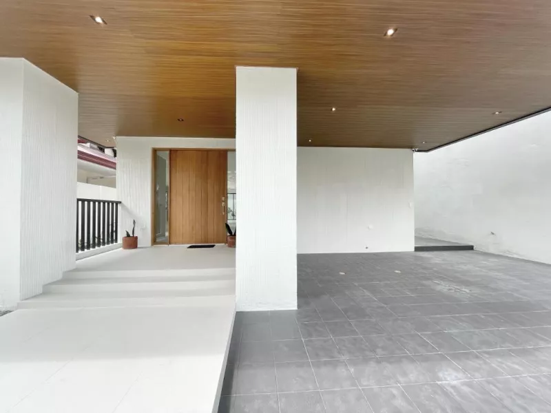 STUNNING MODERN INDUSTRIAL DESIGN HOUSE FOR SALE IN BF RESORT VILLAGE LAS PINAS