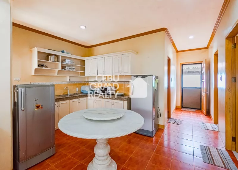 Beachfront 2 Bedroom House for Sale in Compostela