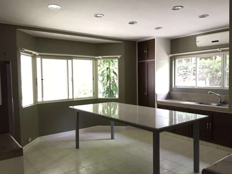 Ayala Alabang 4 Bedroom Den Attic Well Maintained House for Rent at Muntinlupa