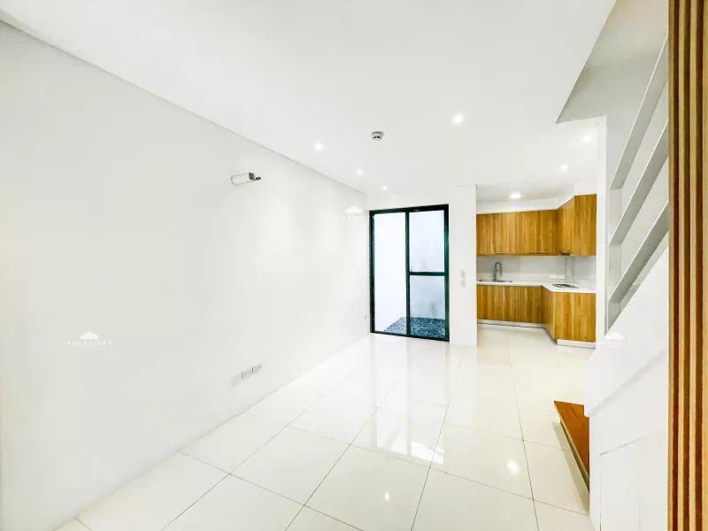 Townhouse for Sale in Quezon City at Project 4 with 3 Storeys