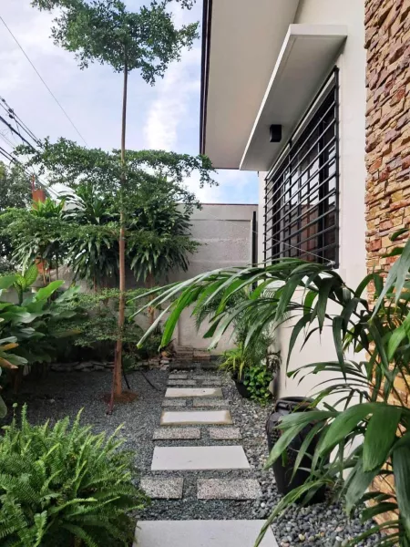 4 Bedroom Newly-renovated Bungalow House for Rent in B.F. Homes Paranaque City