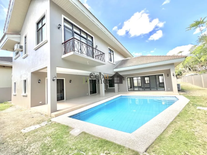 Unfurnished 4-Bedroom House with Pool in North Town Homes for Rent