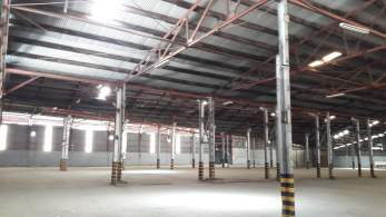 stoomboot Kaal elke dag 5000 square meters Warehouse for rent in Mandaluyong city near makati