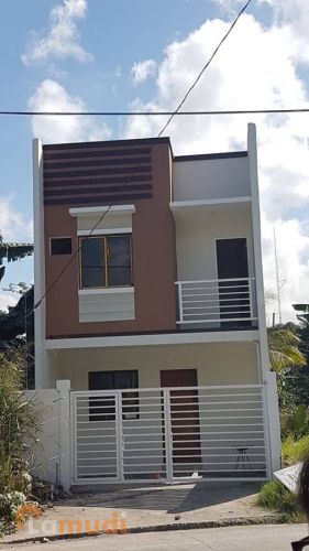 House and Lots in Lagro Subdivision | Lamudi