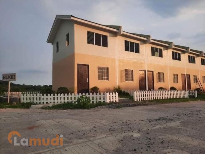 Townhouses In Cambria Homes Lamudi   B9fda07e404963 