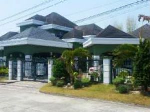 6 Bedroom House for Rent in San Fernando Pampanga